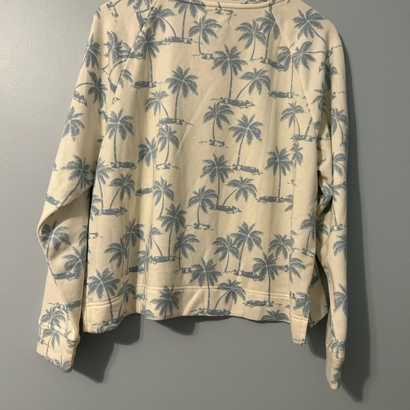 2 piece crop sweatshirt and shorts in size large. - Picture 6 of 12